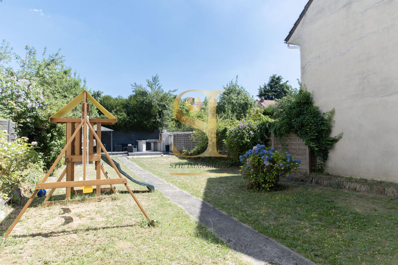 Maison - 108 m² - 7 pièces