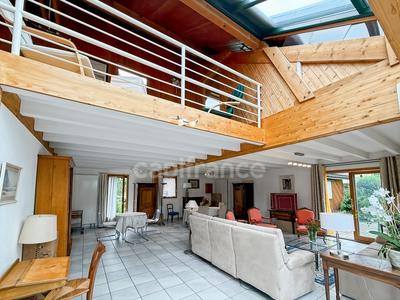 Maison - 194 m² - 7 pièces