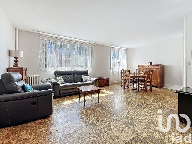 Appartement - 90 m² - 5 pièces