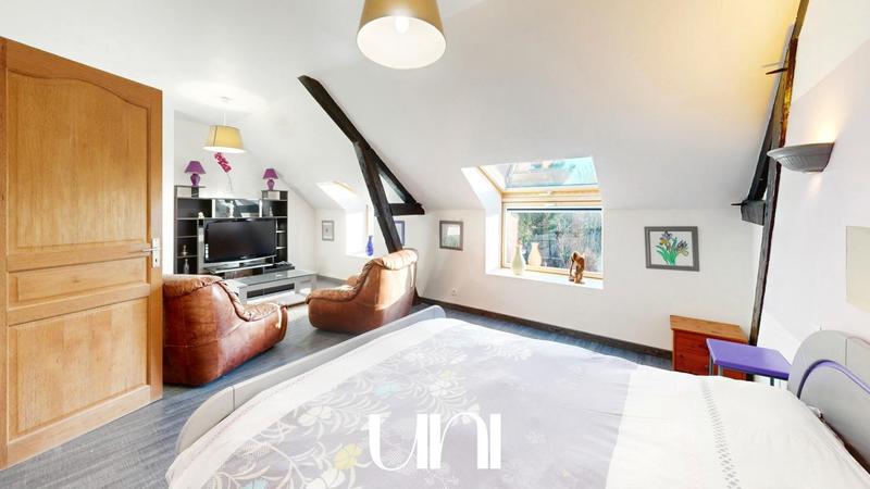 Maison - 630 m² - 30 pièces