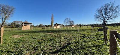 Maison - 220 m² - 10 pièces