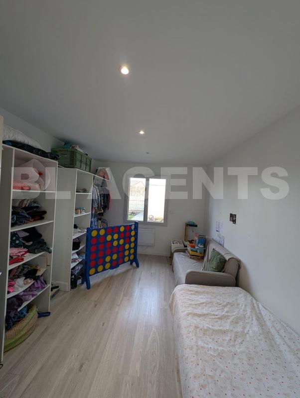 Maison - 157 m² - 7 pièces