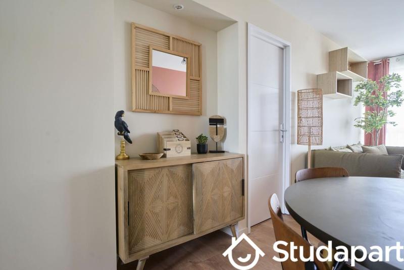 Chambre - 12 m² - 1 pièce