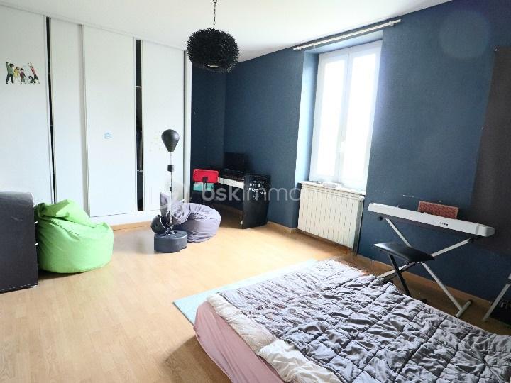 Maison - 138 m² - 6 pièces