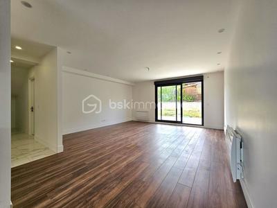 Maison traditionnelle - 140 m² - 6 pièces