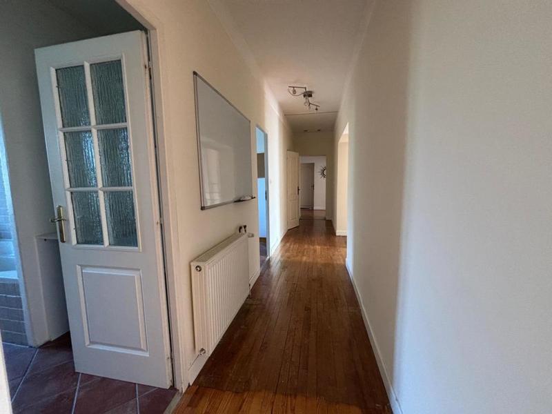 Appartement - 223 m² - 6 pièces