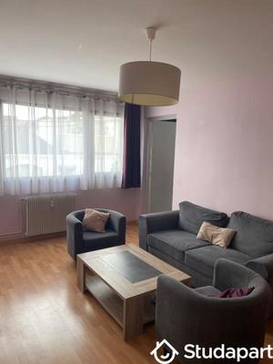 Chambre - 14 m² - 1 pièce