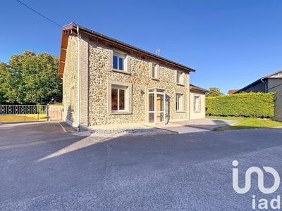 Maison de village - 166 m² - 9 pièces