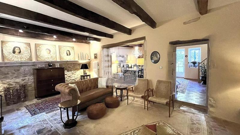 Maison chambre d'hôtes - 280 m² - 10 pièces