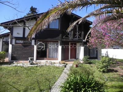 Maison - 131 m² - 5 pièces