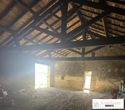 Maison ancienne - 360 m² - 2 pièces