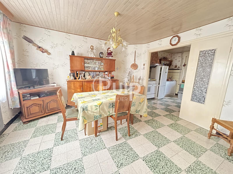 Maison - 86 m² - 6 pièces