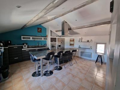 Appartement - 93 m² - 3 pièces