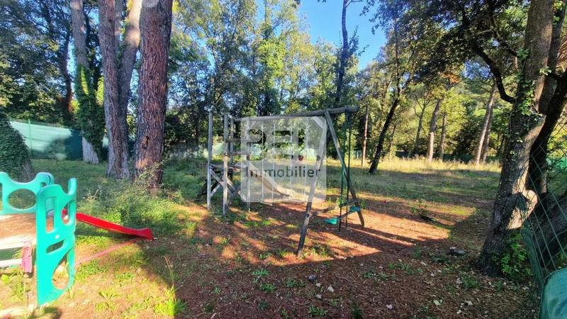 Terrain constructible - 530 m²