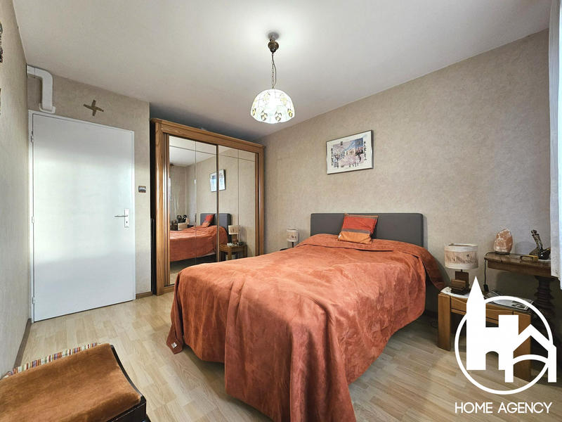 Appartement - 94 m² - 4 pièces