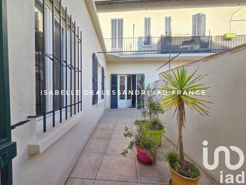 Appartement - 121 m² - 7 pièces