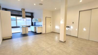 Appartement - 82 m² - 3 pièces