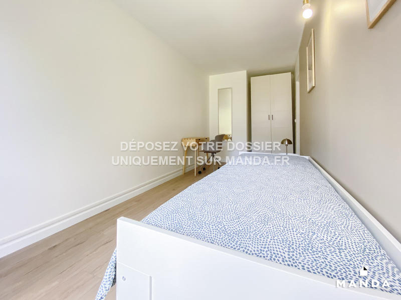 Chambre - 9 m² - 5 pièces