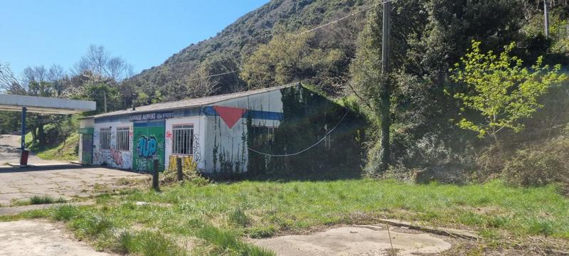 Immeuble - 220 m² - 4 pièces