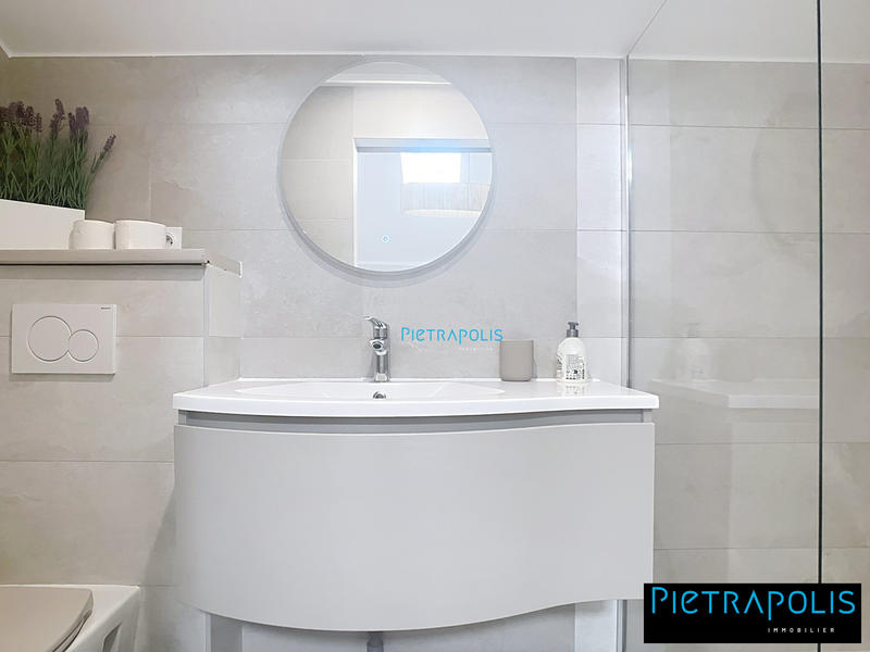 Appartement - 70 m² - 4 pièces