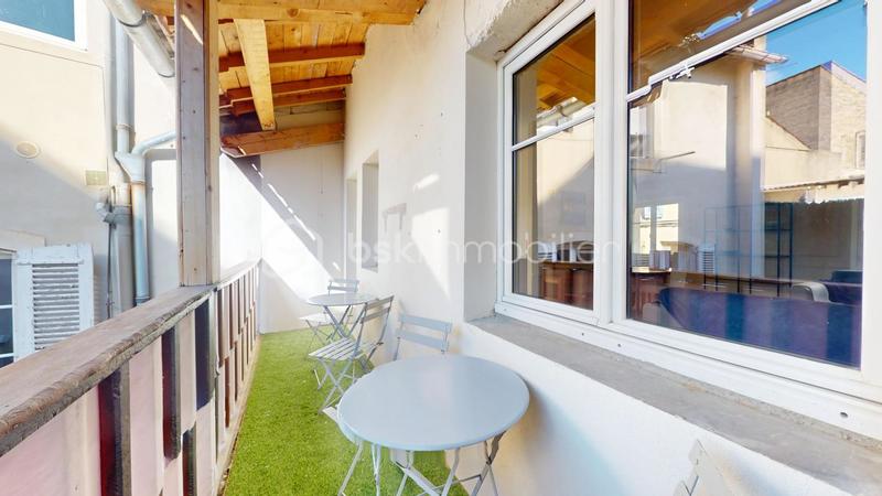 Appartement - 81 m² - 3 pièces