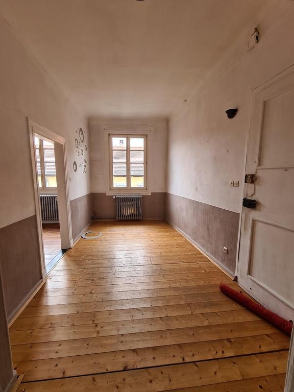 Appartement - 99 m² - 3 pièces