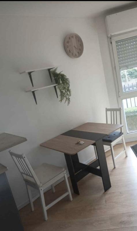 Studio - 30 m² - 1 pièce