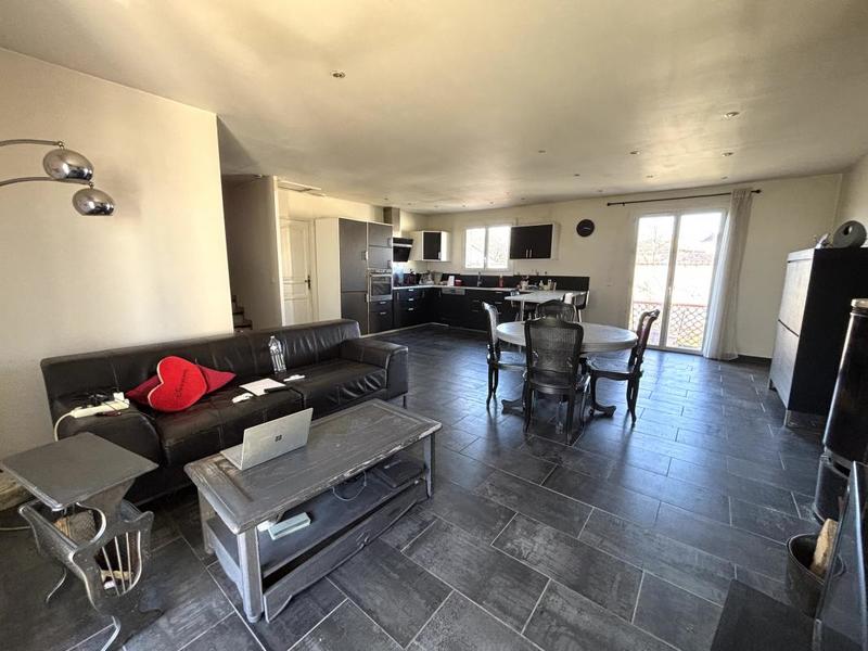 Propriété - 136 m² - 7 pièces