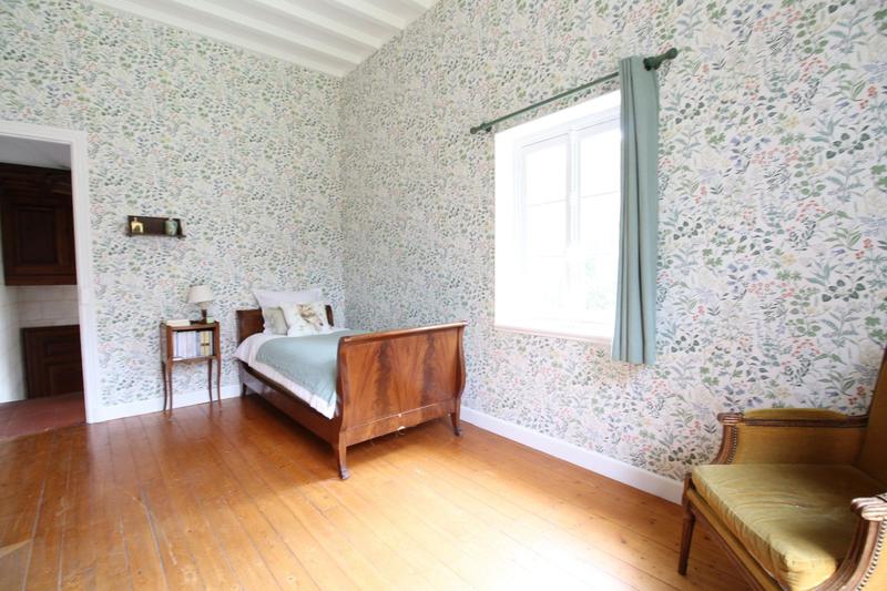 Maison - 412 m² - 11 pièces