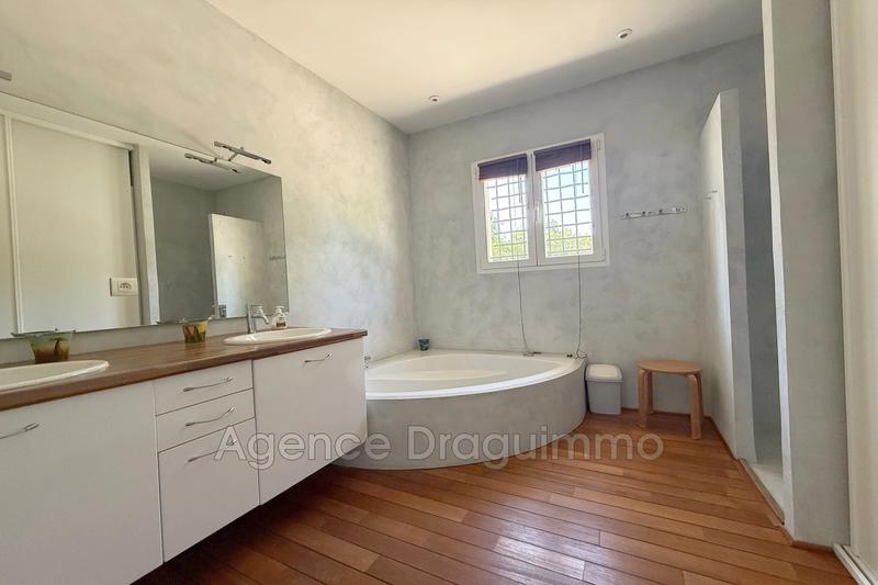 Maison - 169 m² - 6 pièces