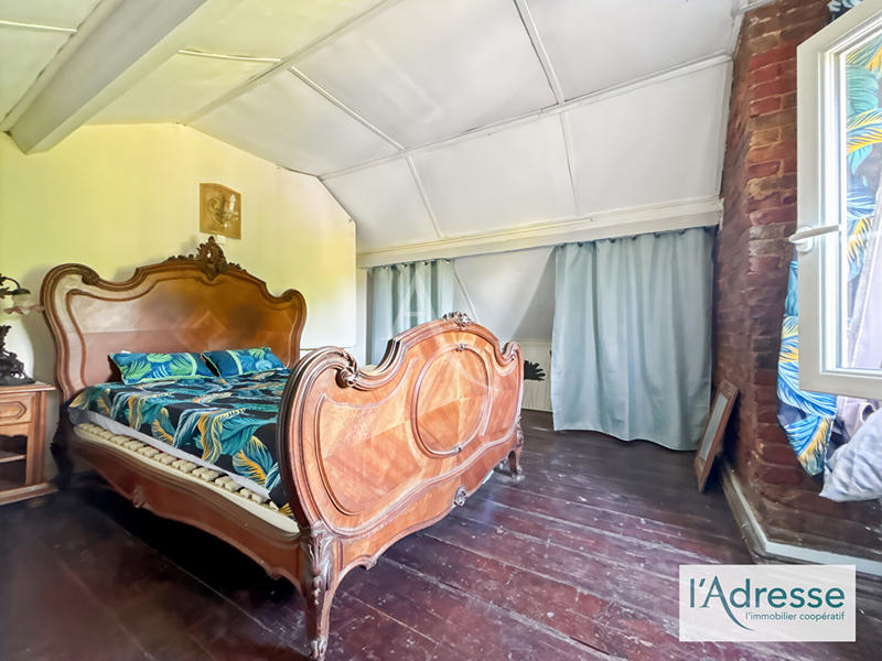 Maison - 190 m² - 8 pièces