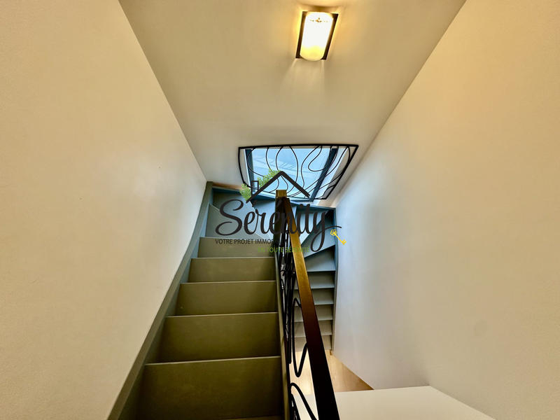 Maison - 175 m² - 8 pièces