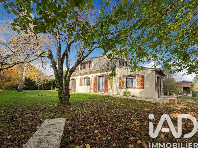 Maison - 92 m² - 5 pièces