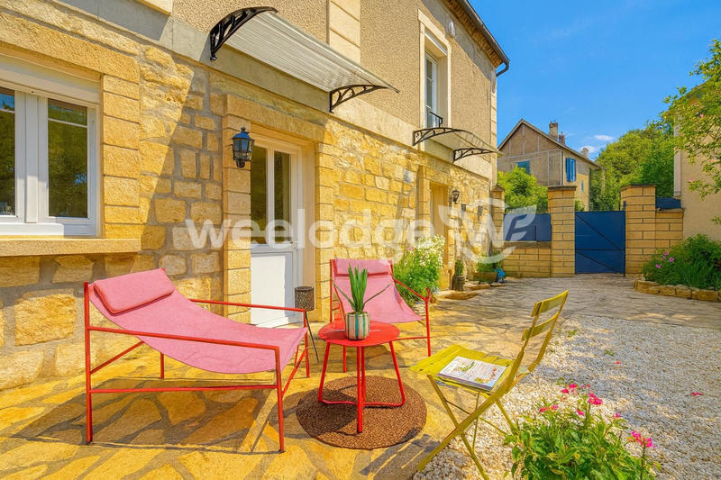 Maison - 90 m² - 5 pièces