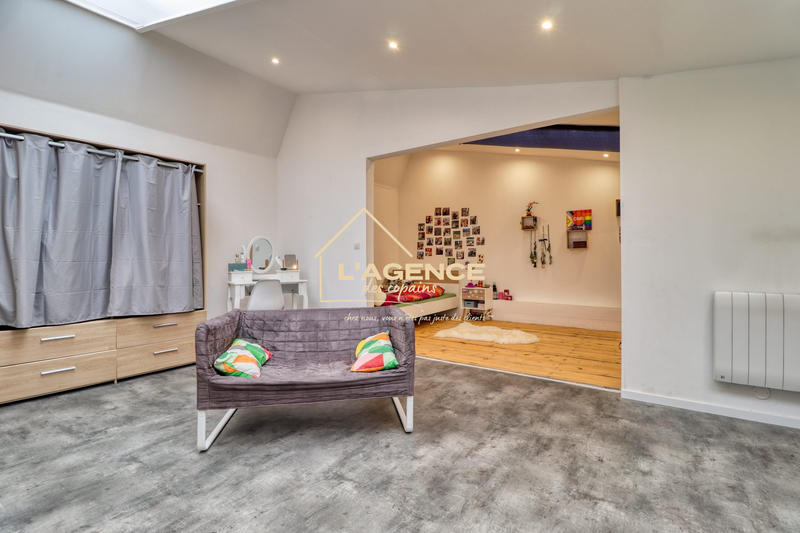 Maison - 215 m² - 7 pièces