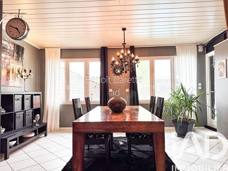 Maison - 137 m² - 6 pièces