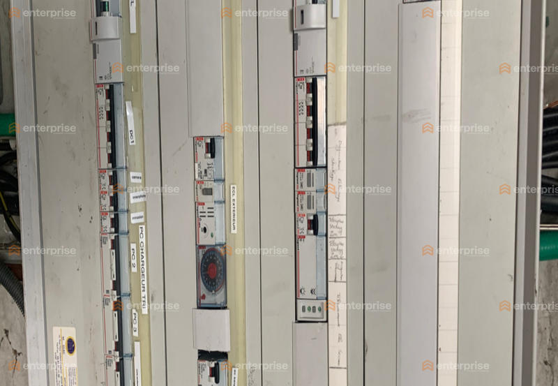 Local d'activité / Entrepôt - 1 000 m²