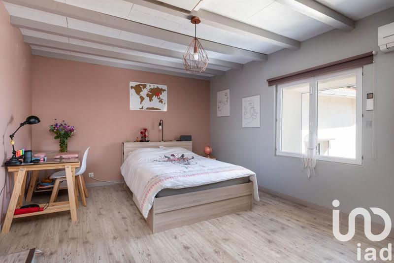 Maison - 180 m² - 6 pièces