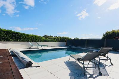 Maison - 210 m² - 7 pièces