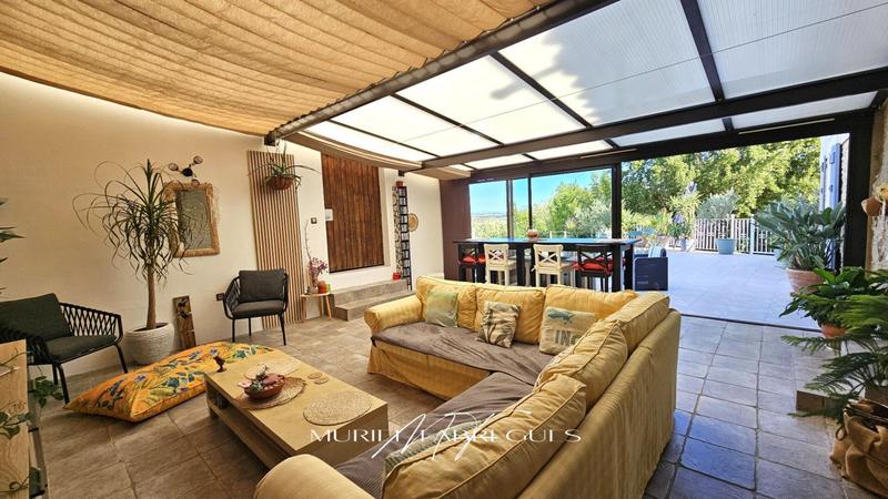 Maison - 181 m² - 6 pièces