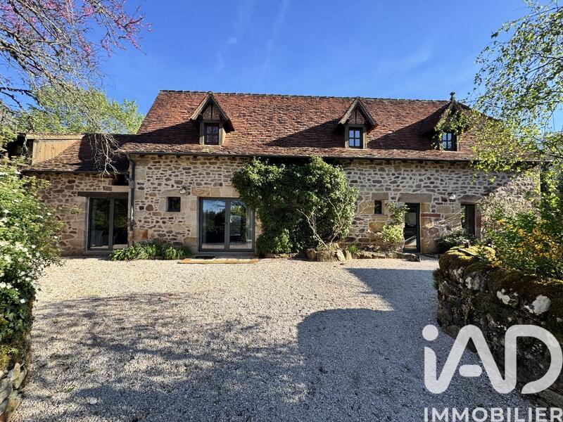 Maison - 181 m² - 4 pièces