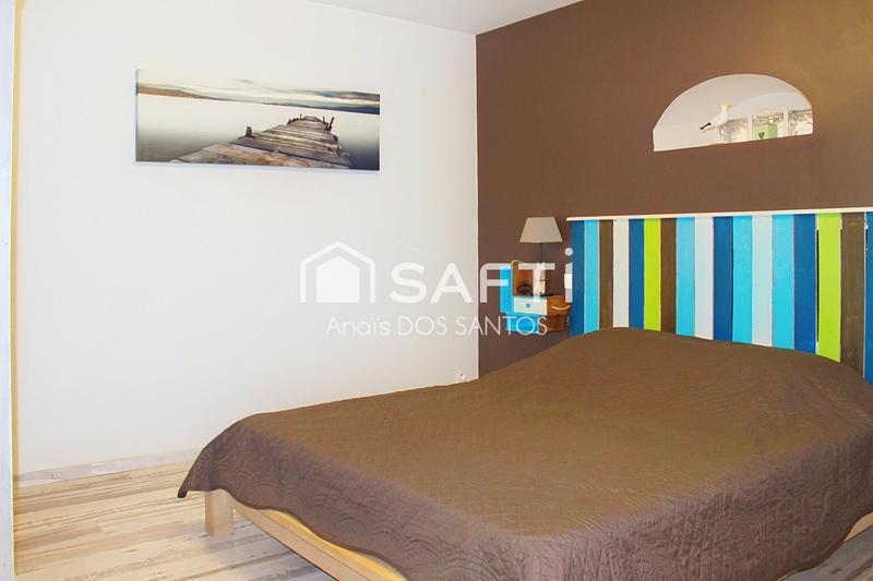 Maison - 242 m² - 8 pièces