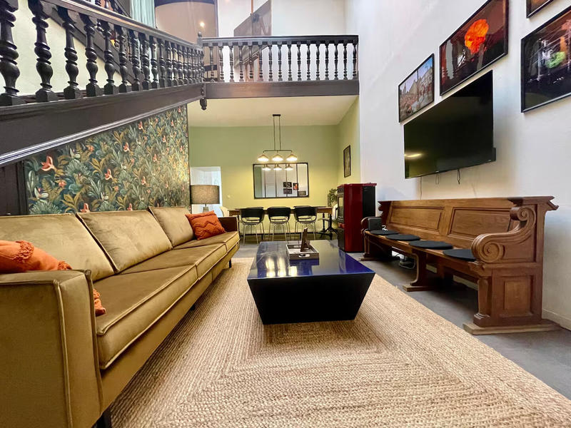 Local commercial - 242 m² - 10 pièces