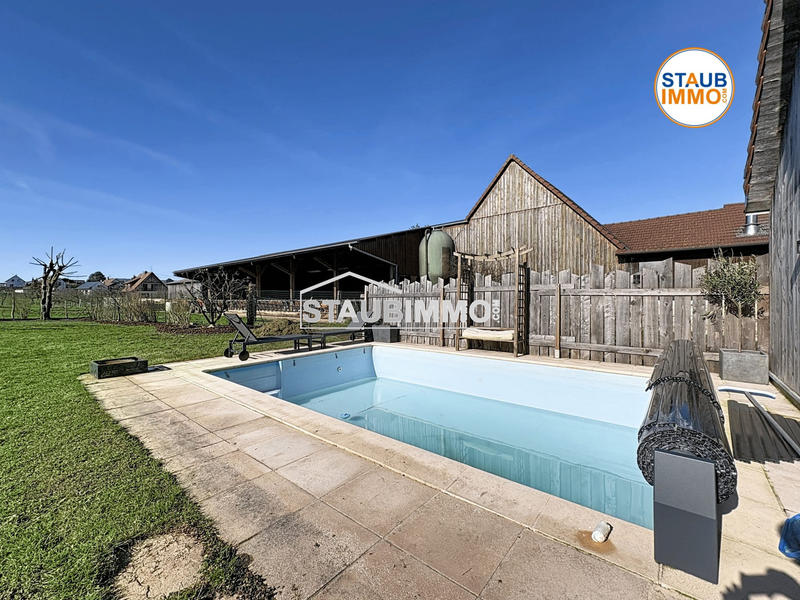 Maison - 243 m² - 7 pièces