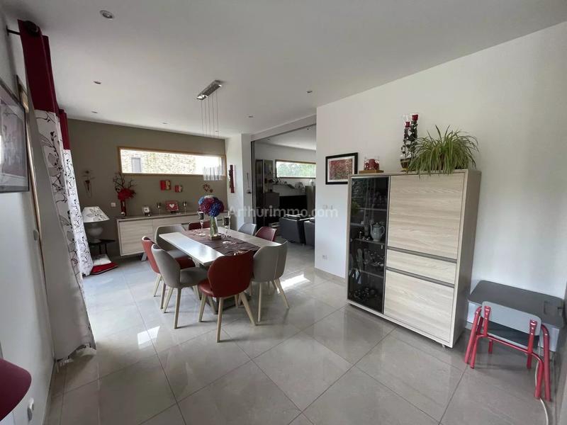 Maison - 197 m² - 7 pièces