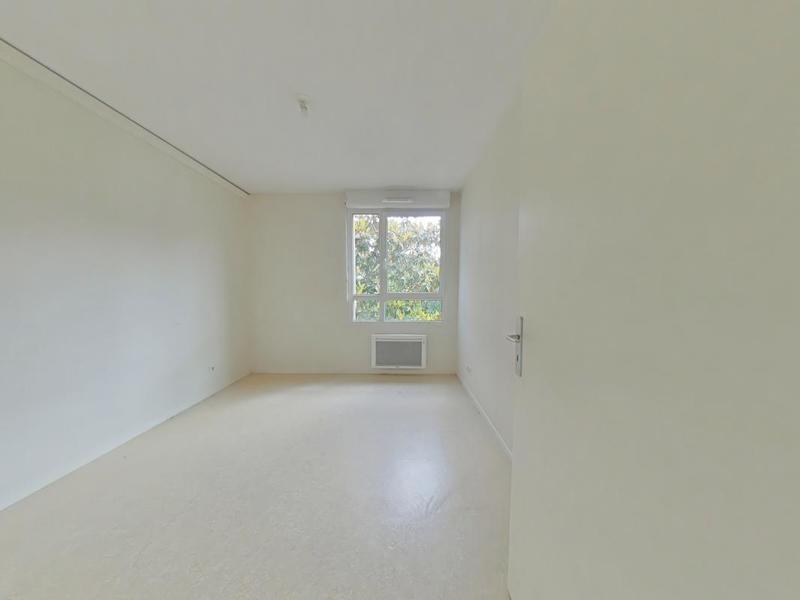 Appartement ancien - 83 m² - 4 pièces