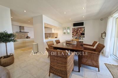 Villa - 160 m² - 6 pièces