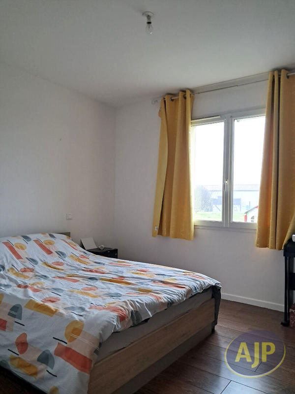 Maison - 99 m² - 4 pièces