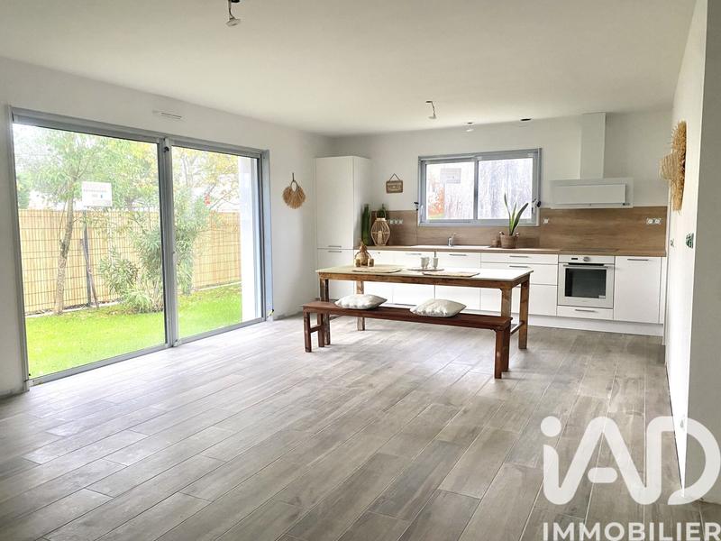 Maison - 100 m² - 4 pièces