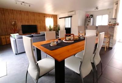 Maison - 95 m² - 5 pièces